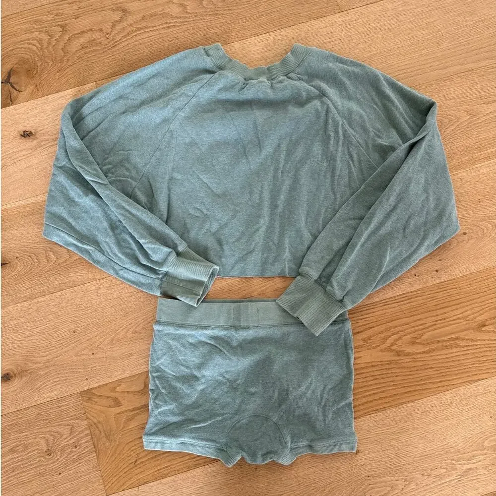 My Mum Made It - Loungewear Shorts and Sweatshirt Set in Green